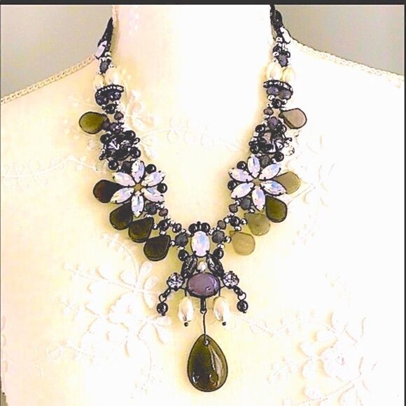 Chelsea Row Stunning Rare Necklace aGenuine Laborite,Hematite, Faux Pearl - Picture 5 of 9